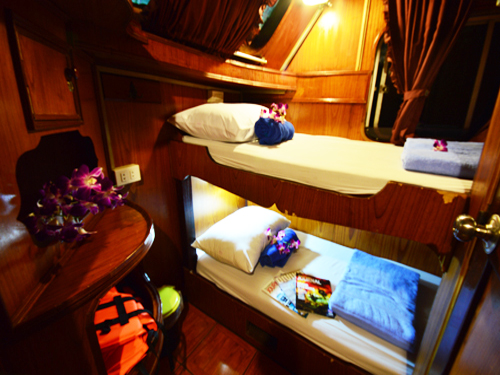 Cabines climatisées 2 lits superposés manta queen6